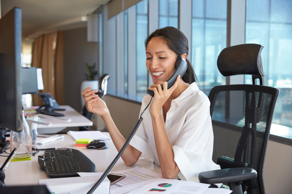 woman-on-phone-in-office
